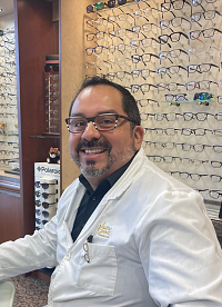 Photo of the Optician Frank.